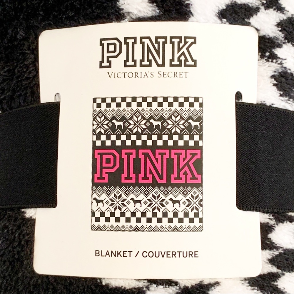 ✨NWT✨ PINK VICTORIA’S SECRET BLANKET